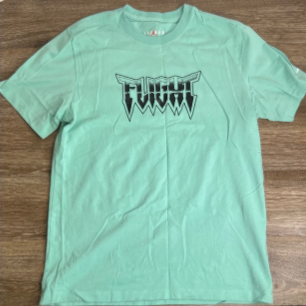🏀 Jordan “Flight” Graphic Tee – Mint Green – Size Medium